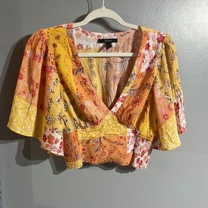 Cute crop top!